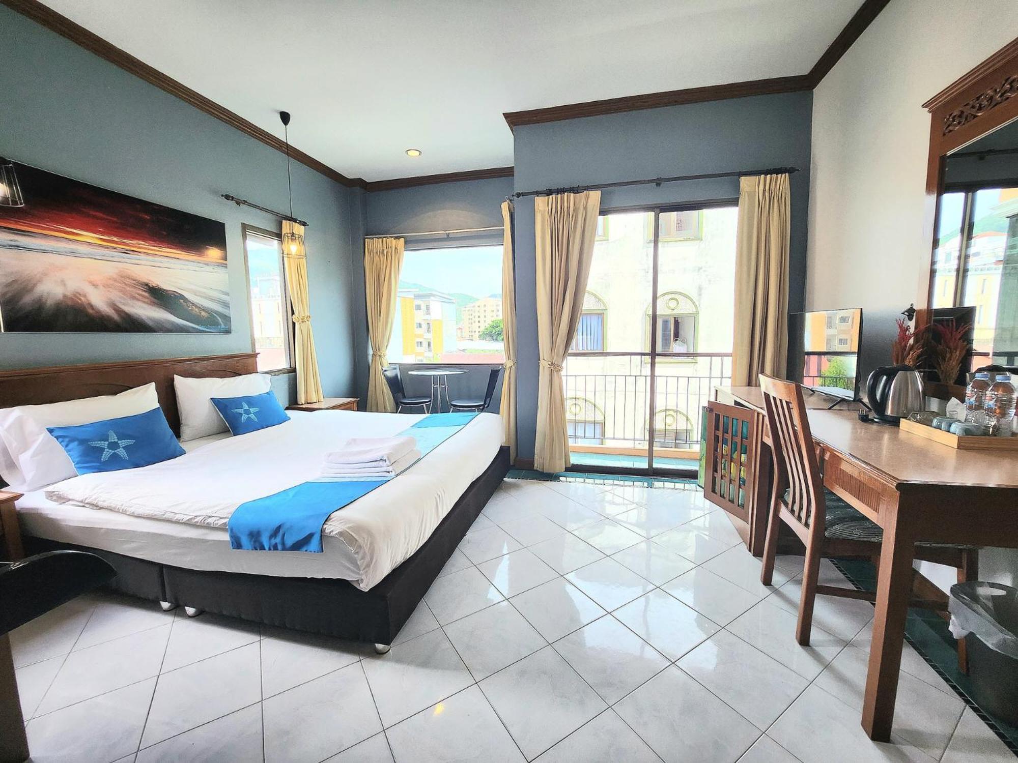 Sea Front - Hotell