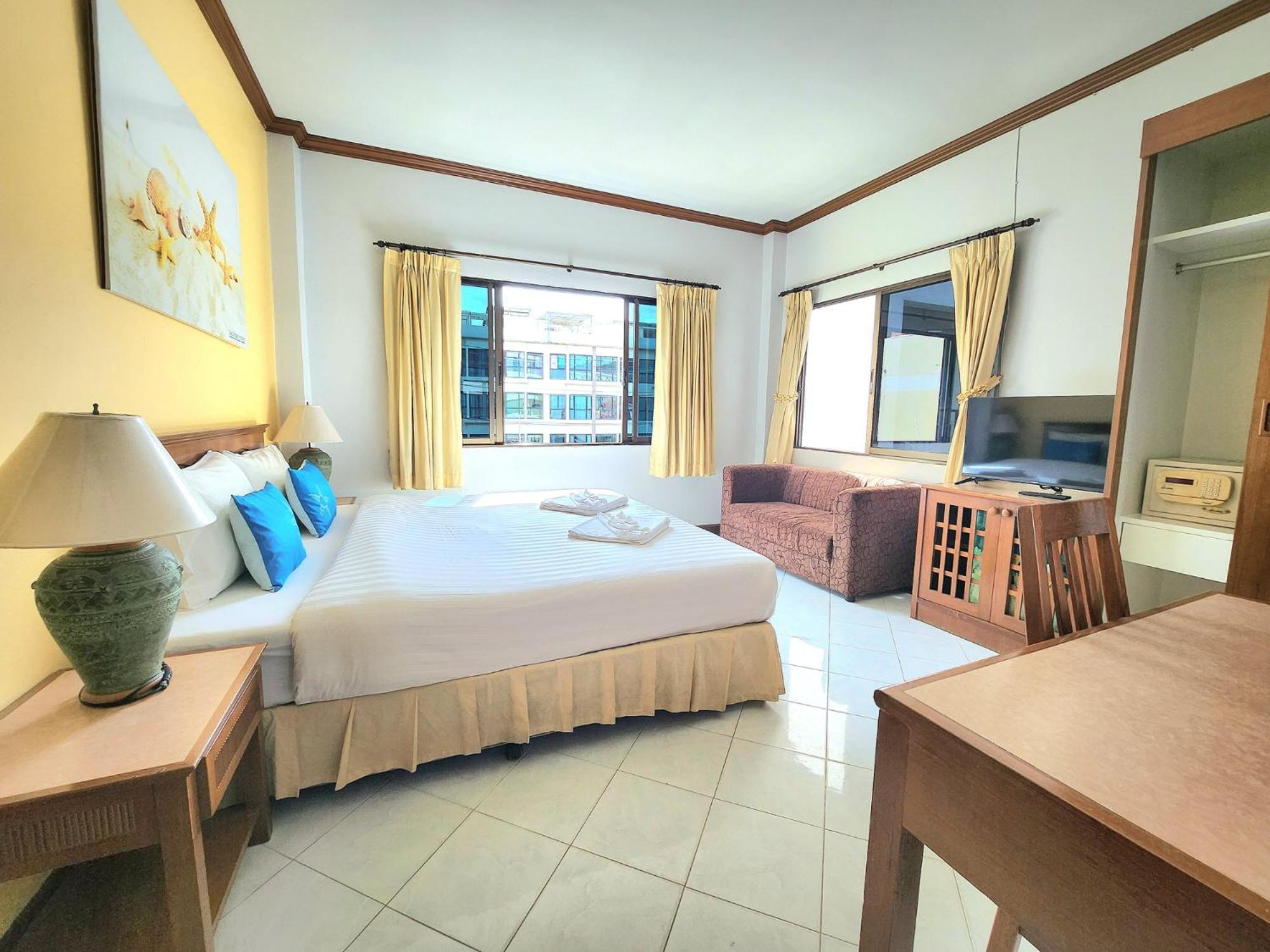 Sea Front - Hotell Patong