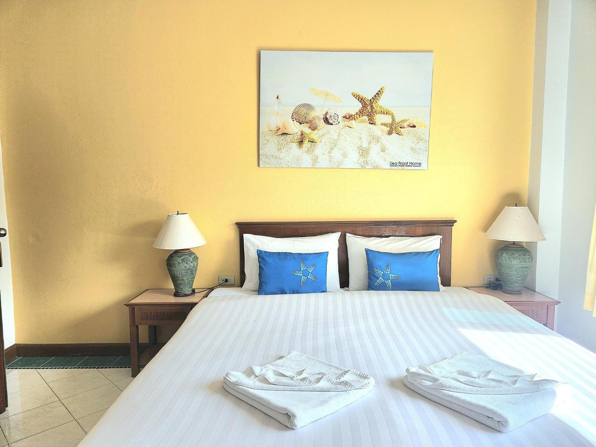 Sea Front - Hotell 3*