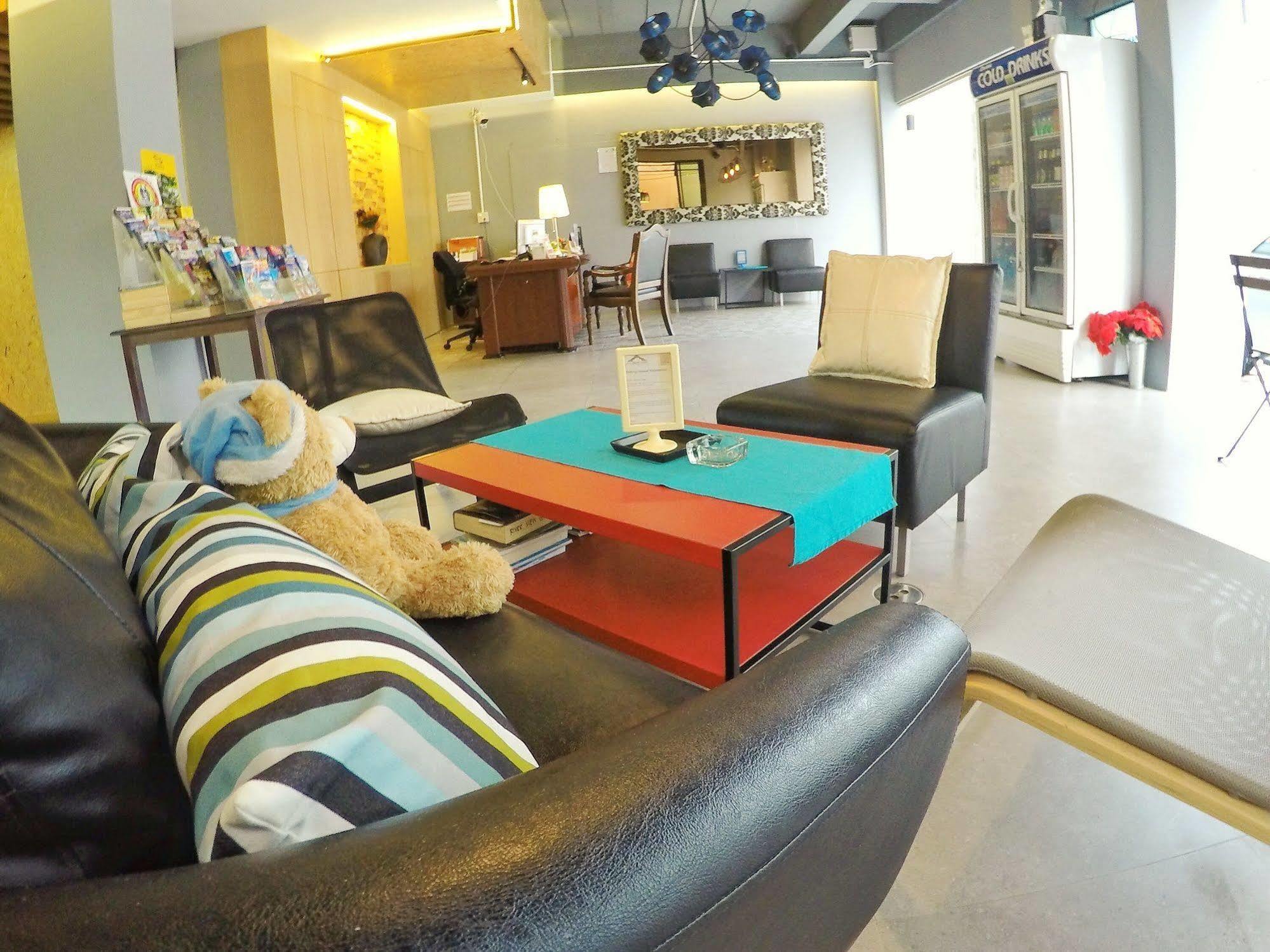 Sea Front - Hotell 3*